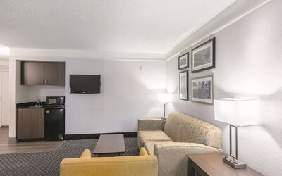 La Quinta Inn & Suites by Wyndham Denver Tech Center