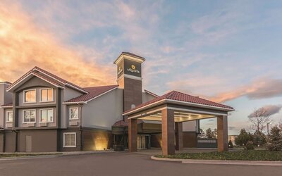 La Quinta Inn & Suites by Wyndham Denver Tech Center