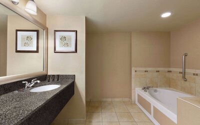 Wingate by Wyndham Greenwood Village/Denver Tech