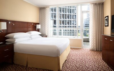 Vancouver Marriott Pinnacle Downtown