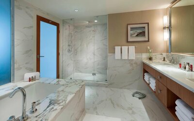 Vancouver Marriott Pinnacle Downtown