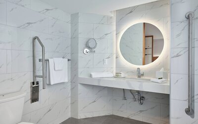 Metropolitan Hotel Vancouver by Marriott