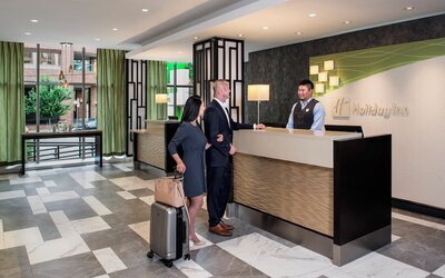 Holiday Inn & Suites Vancouver Downtown by IHG