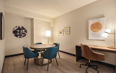 Holiday Inn & Suites Vancouver Downtown by IHG