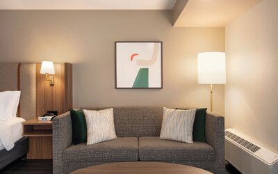 Holiday Inn & Suites Vancouver Downtown by IHG