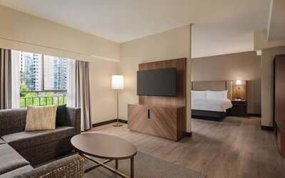 Holiday Inn & Suites Vancouver Downtown by IHG