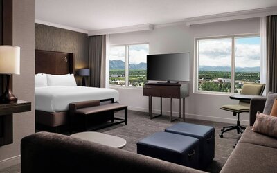Renaissance Boulder FlatIron Hotel