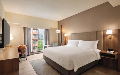 Holiday Inn & Suites Vancouver Downtown by IHG