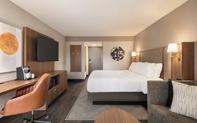 Holiday Inn & Suites Vancouver Downtown by IHG