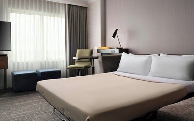 Renaissance Boulder FlatIron Hotel