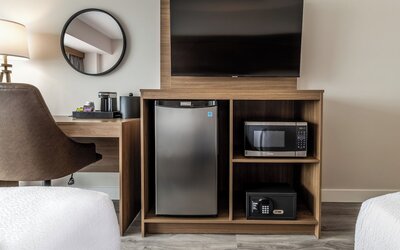 Atrium Hotel Vancouver