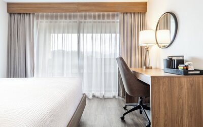 Atrium Hotel Vancouver