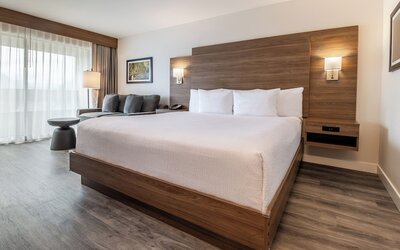 Atrium Hotel Vancouver