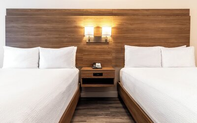 Atrium Hotel Vancouver