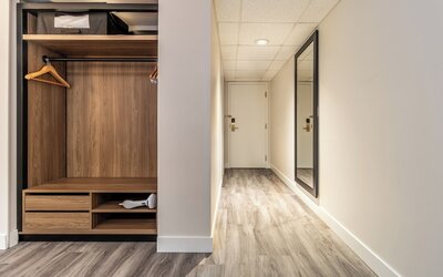 Atrium Hotel Vancouver