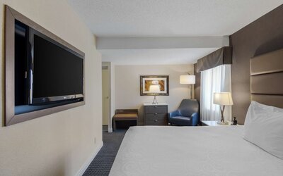 Best Western Premier Chateau Granville Hotel & Suites & Conf. Centre