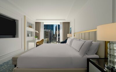 AZUR Legacy Collection Hotel