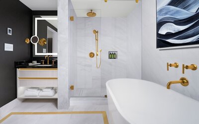 AZUR Legacy Collection Hotel