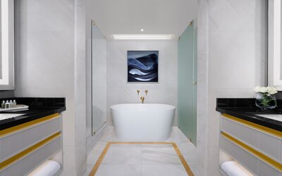 AZUR Legacy Collection Hotel