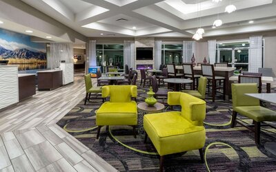 La Quinta Inn & Suites by Wyndham Denver Boulder-Louisville