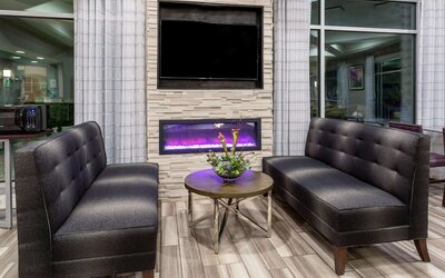 La Quinta Inn & Suites by Wyndham Denver Boulder-Louisville