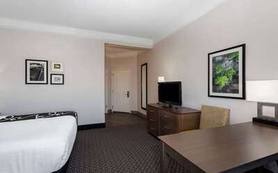 La Quinta Inn & Suites by Wyndham Denver Boulder-Louisville