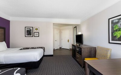 La Quinta Inn & Suites by Wyndham Denver Boulder-Louisville