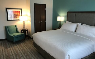 Holiday Inn & Suites Denver Tech Center-Centennial by IHG