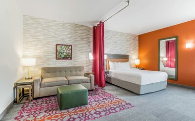 Home2 Suites Hilton Aurora Medical Center
