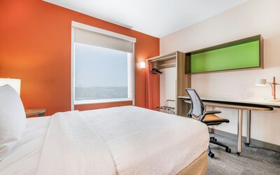 Home2 Suites Hilton Aurora Medical Center