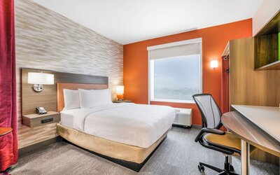 Home2 Suites Hilton Aurora Medical Center
