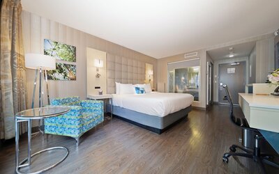 Hotel Blu Vancouver