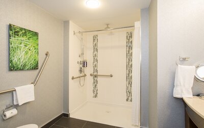 Hotel Blu Vancouver