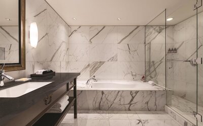 Hyatt Vancouver Downtown Alberni
