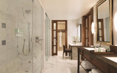Hyatt Vancouver Downtown Alberni