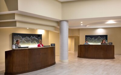 DoubleTree by Hilton Denver - Aurora