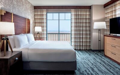 Gaylord Rockies Resort & Convention Center