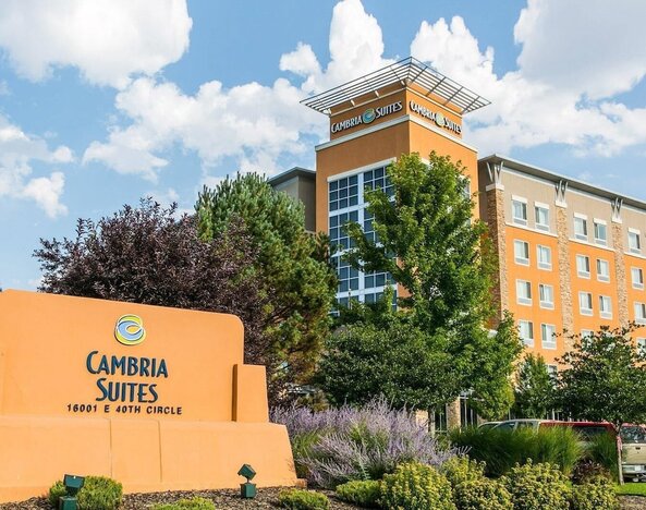 Cambria Hotel Denver International Airport