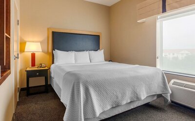 Cambria Hotel Denver International Airport