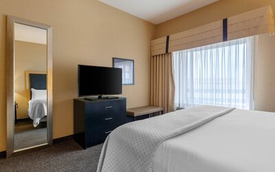 Cambria Hotel Denver International Airport