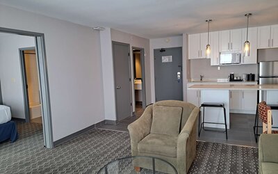 Best Western Plus Vancouver Airport Hotel