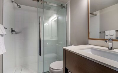 Best Western Plus Vancouver Airport Hotel