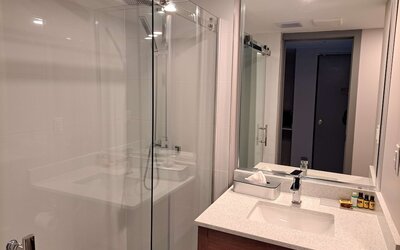 Best Western Plus Vancouver Airport Hotel