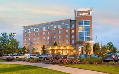 Cambria Hotel Denver International Airport
