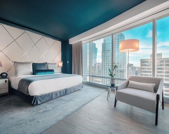 Paradox Vancouver