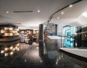 Paradox Vancouver