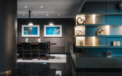 Paradox Vancouver