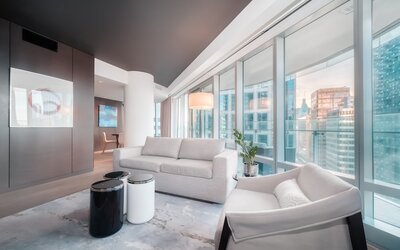 Paradox Vancouver