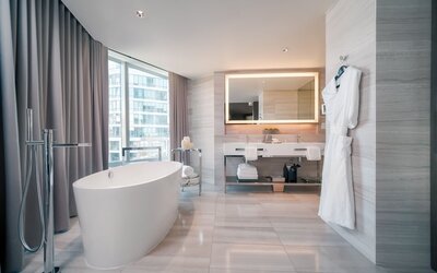 Paradox Vancouver