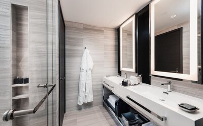 Paradox Vancouver